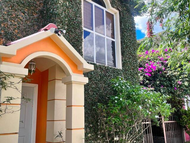 #380 - Casa para Venta en Tegucigalpa - Distrito Central  - 1