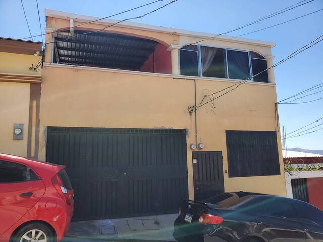 #420 - Casa para Venta en Tegucigalpa - Distrito Central  - 2