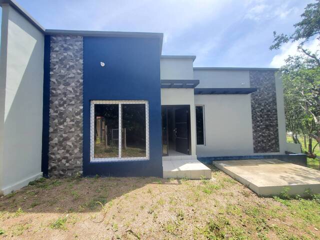 #461 - Casa para Venta en Valle de Ángeles - Francisco Morazán - 1